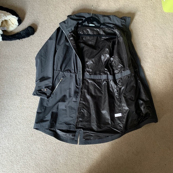 Palisades WaterProof Jacket - Picture 3 of 3
